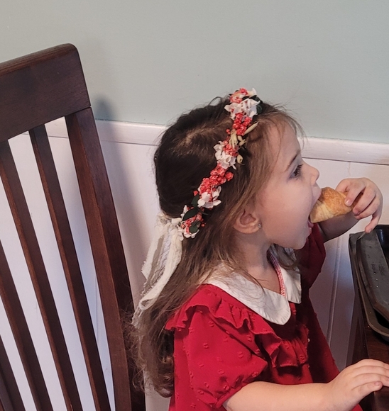 Red and White Natural Hair Crown - Picture 2 of 6